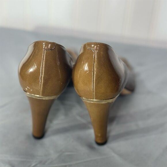 Jimmy Choo Evelyn Brown Patent Leather Peep Toe Heels Gold Heel EU 38 US 7.5-8 - Picture 5 of 10